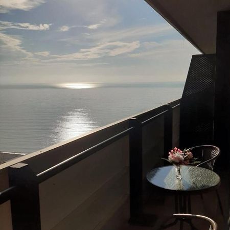 Luxury Sea View Apartments In Orbi City Batumi Exterior foto